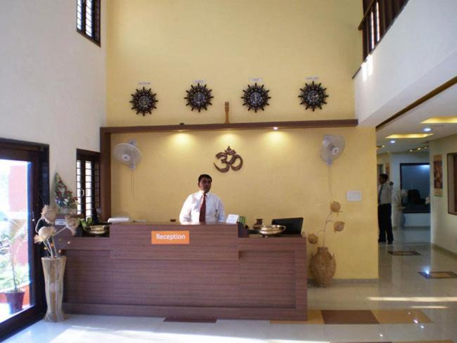 Aum Health Resort Vadodara Eksteriør billede