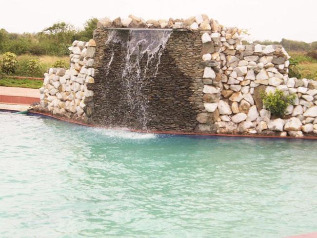 Aum Health Resort Vadodara Eksteriør billede