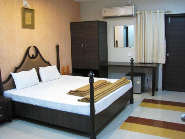 Aum Health Resort Vadodara Eksteriør billede